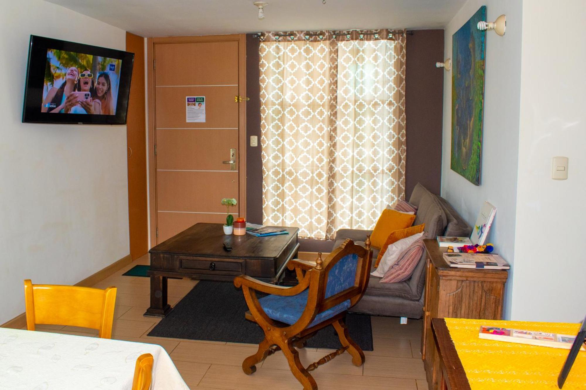 2 Rooms, 1 King Size Bed, 64" Smart Hdtv Ciudad de Guatemala Exteriér fotografie